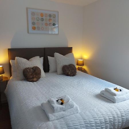 Lovely 1-Bedroom Condo With Parking On Premises Minworth Exteriér fotografie